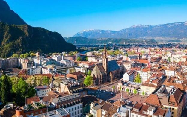 News Fibercop - FiberCop porta la fibra ottica ultraveloce a Bolzano