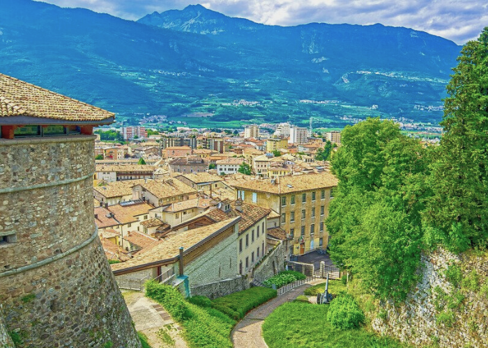 News Fibercop - FiberCop porta la fibra ottica ultraveloce a Rovereto