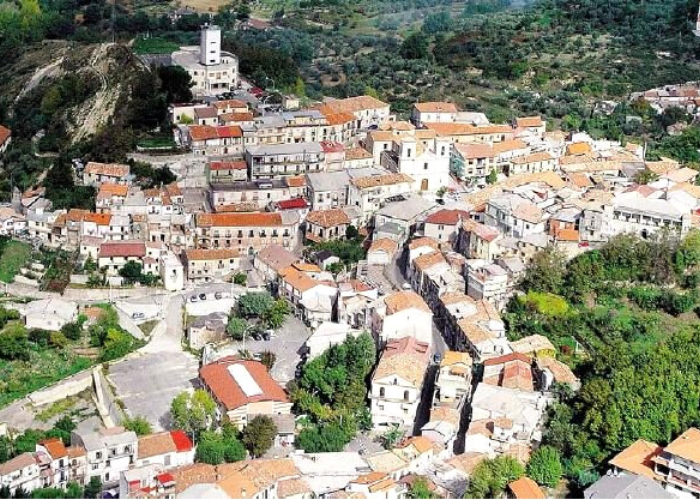 News Fibercop - FiberCop porta la fibra ottica ultraveloce a Chiaravalle Centrale